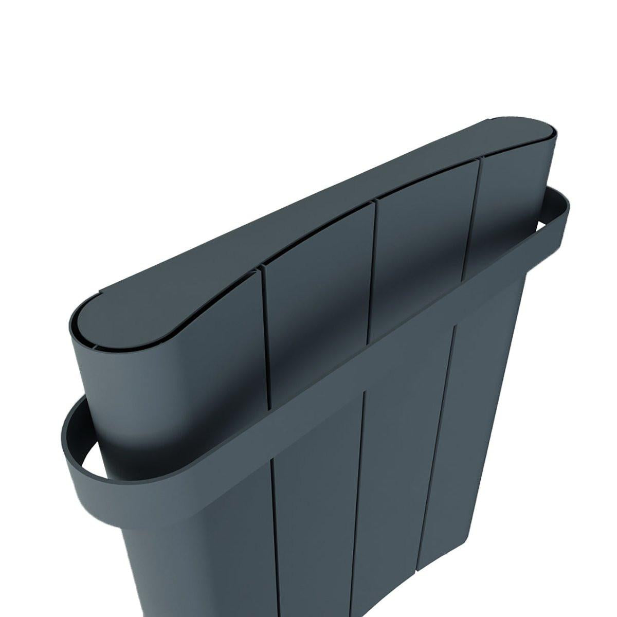 Carisa Curvy Bath Aluminium Heated Towel Rail – Anthracite