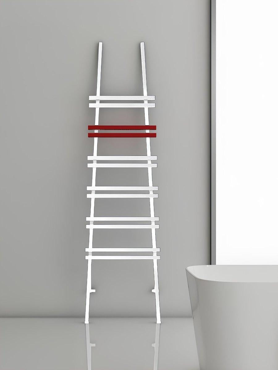 Carisa Jacobs F Aluminium Heated Towel Rail – Black
