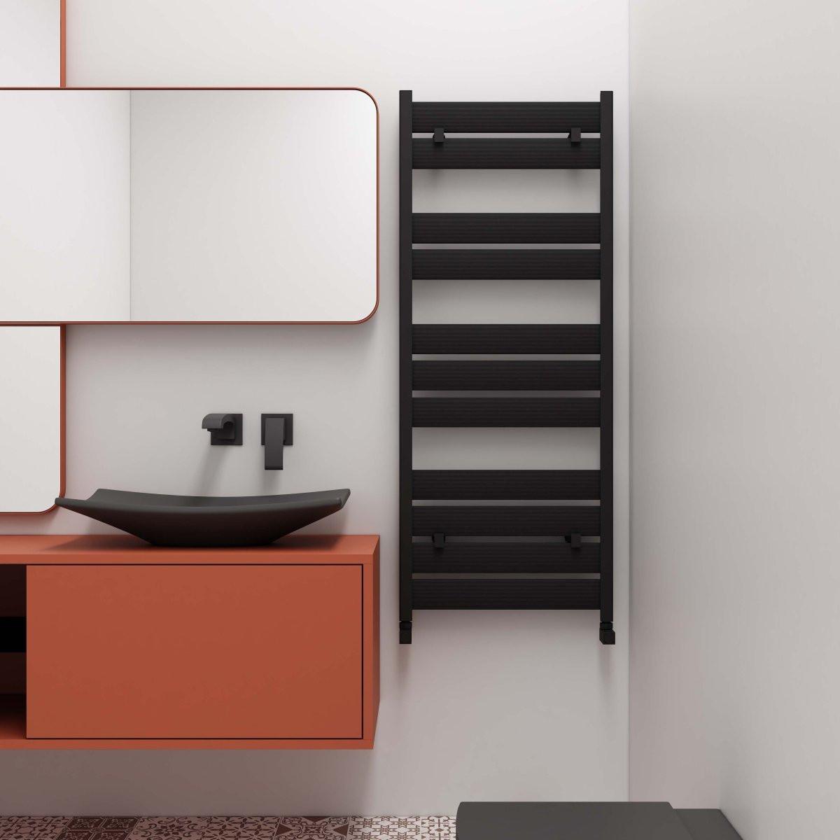 Carisa Soho Aluminium Heated Towel Rail – Anthracite