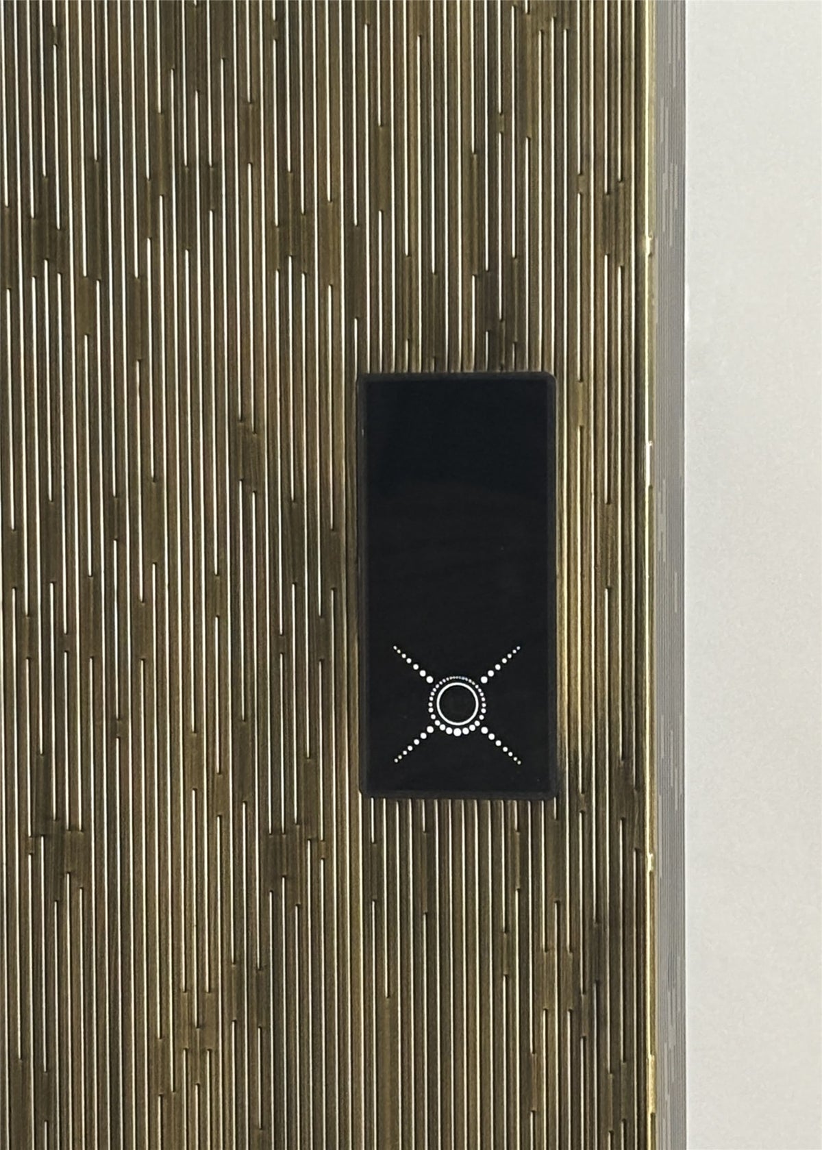 DQ Iceni Electric Vertical Designer Radiator – control panel detail