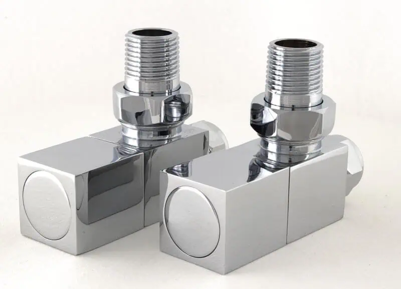 CUBEX-AG-C-ALT_800-1.jpg Shiny chrome faucet connectors for plumbing applications, high-quality and durable.