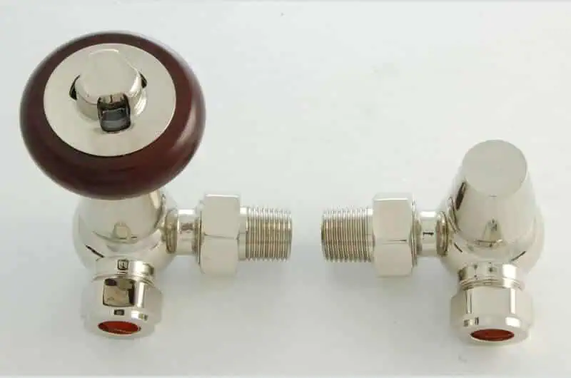 FAR-CR-N-ALT_800-1.jpg Ball valve and compression fittings for plumbing and gas connections.