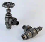Potable water brass valve with threaded fittings for plumbing systems. Durable, corrosion-resistant industrial pipe components.
