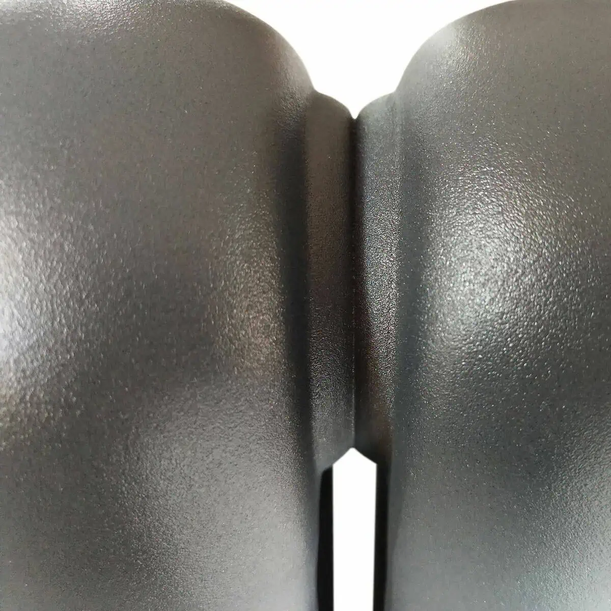 cassius horizontal detay Polished concrete flooring with textured finish, ideal for commercial or industrial spaces.